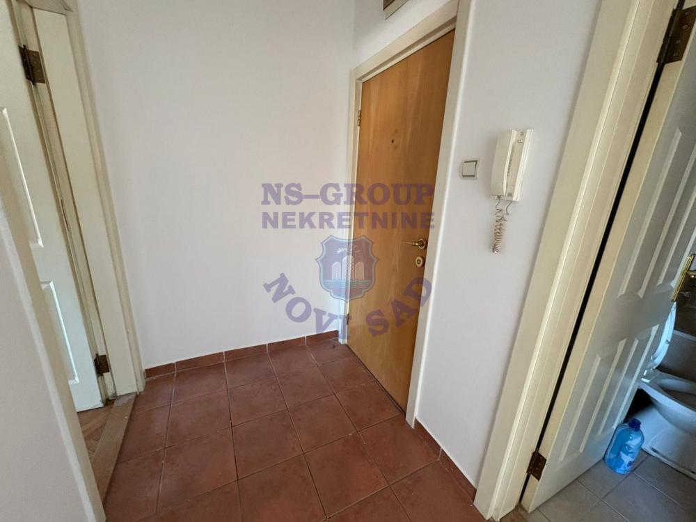 Slika 5 - Odlican dvosoban na  Sajmu!