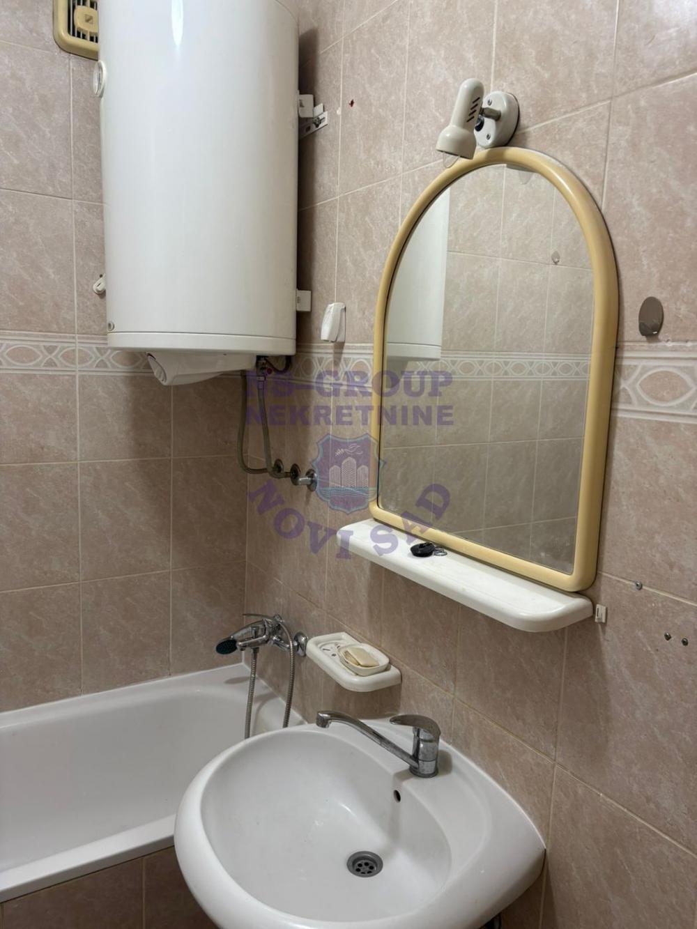 Slika 9 - Odlican dvosoban na  Sajmu!