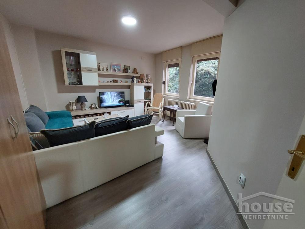 Slika 8 - Stan,NOVI SAD,NOVO NASELJE ŠONSI,kv: 41.00, € 110000, ID: 1065309