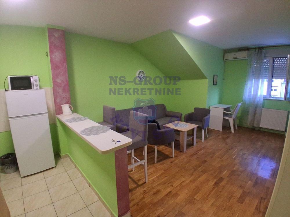 Slika 2 - Odlicna garsonjera na Novoj Detelinari !