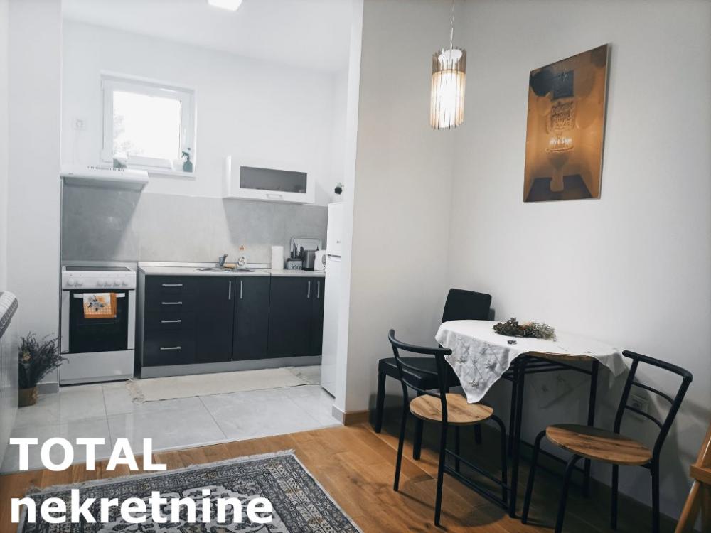 Slika 5 - Stan,NOVI SAD,CENTAR,kv: 35.00, € 140000, ID: 1102156