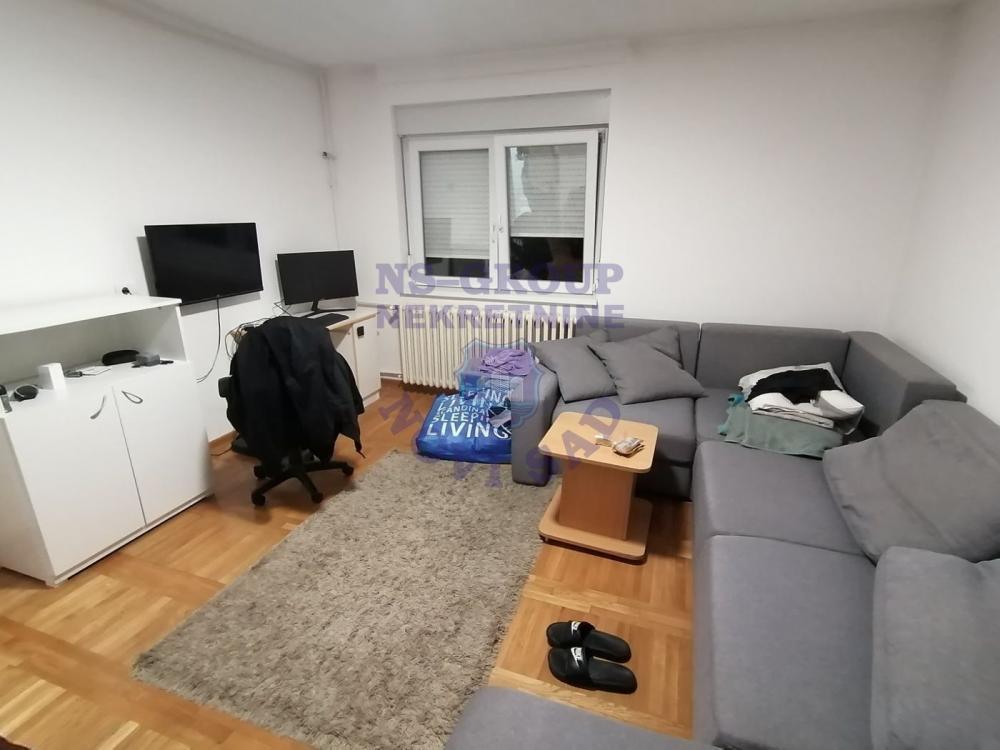 Glavna slika -Dvosoban, 47m2, Bulevar oslobođenja Novi Sad, sa terasom