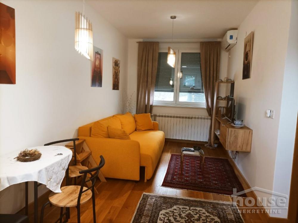 Slika 3 - Stan,NOVI SAD,CENTAR,kv: 35.00, € 140000, ID: 1065308