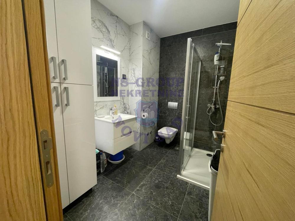 Slika 10 - Fenomenalan trosoban stan na potezu Nove Detelinare