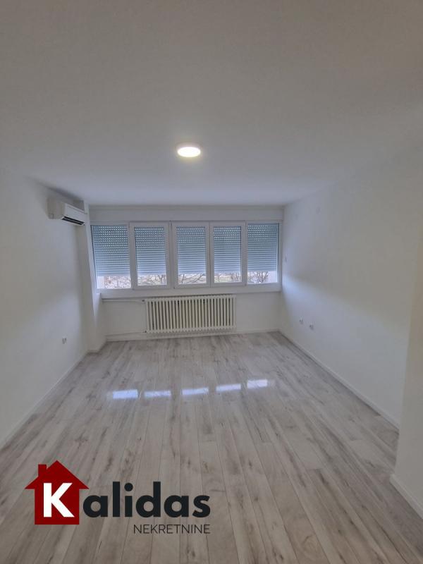 Slika 1 - Stan,NOVI SAD,DETELINARA,kv: 60, € 150380, ID: 1008531