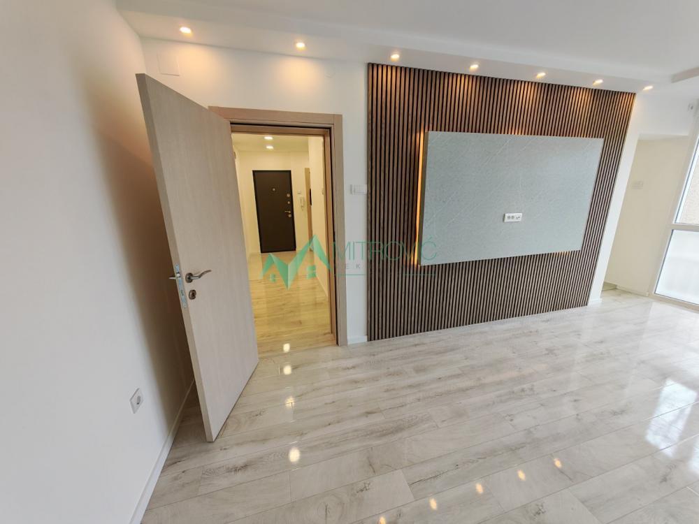 Glavna slika -Detelinara, 60m2. Renoviran dvoiposoban stan. 