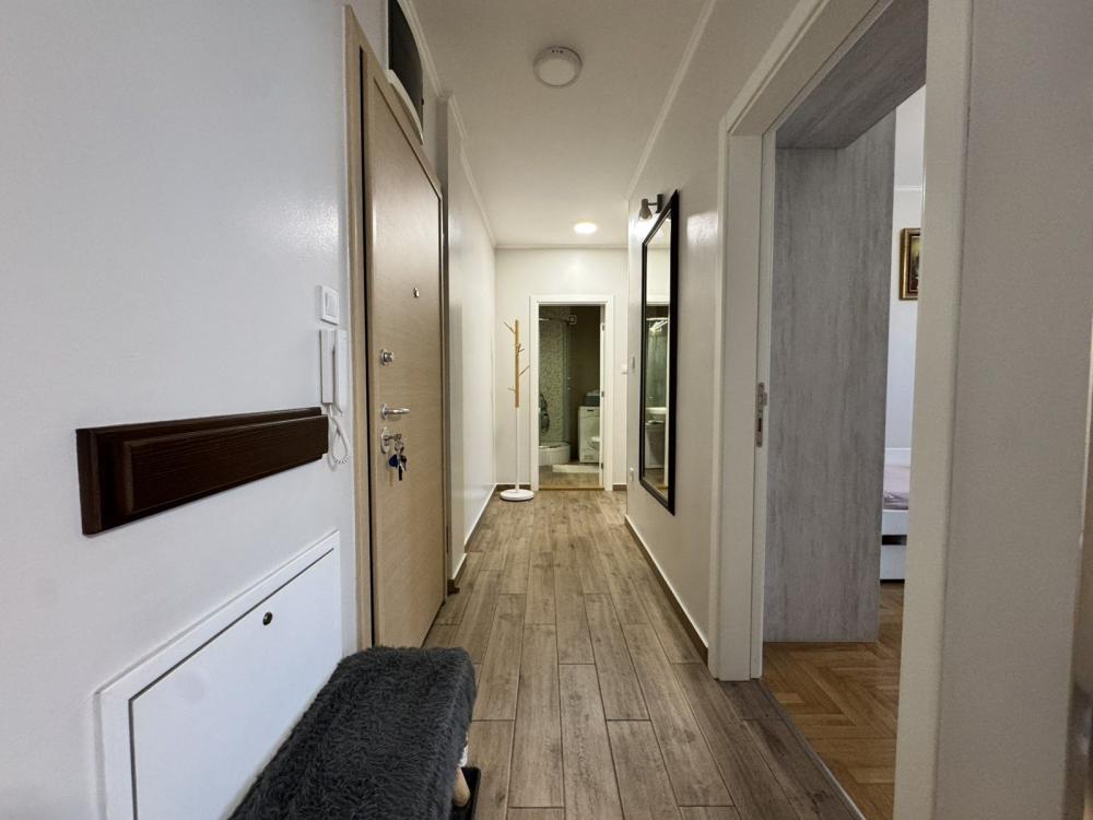 Slika 3 - VRHUNSKI TROSOBAN - 61m2 - Ostava u ceni!