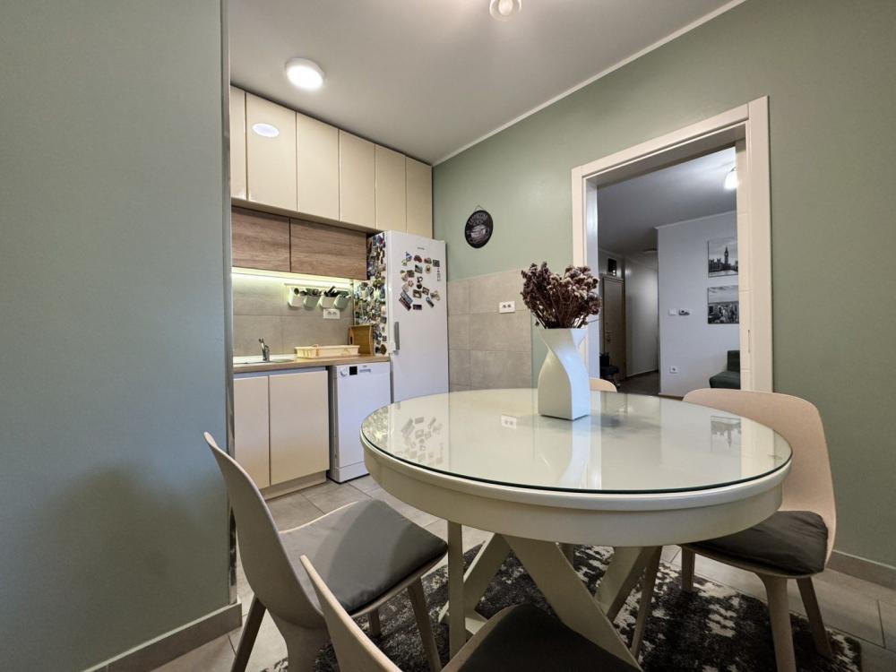 Slika 2 - VRHUNSKI TROSOBAN - 61m2 - Ostava u ceni!