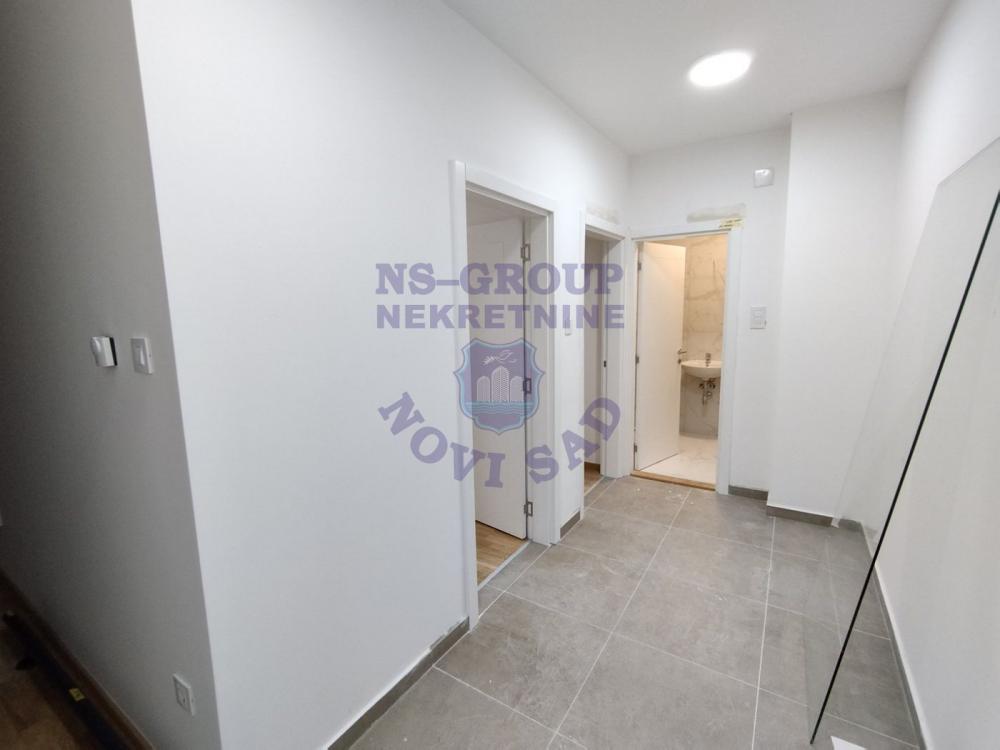 Slika 6 - Trosoban, nov, neuseljavan, Avijacija! š. 542595