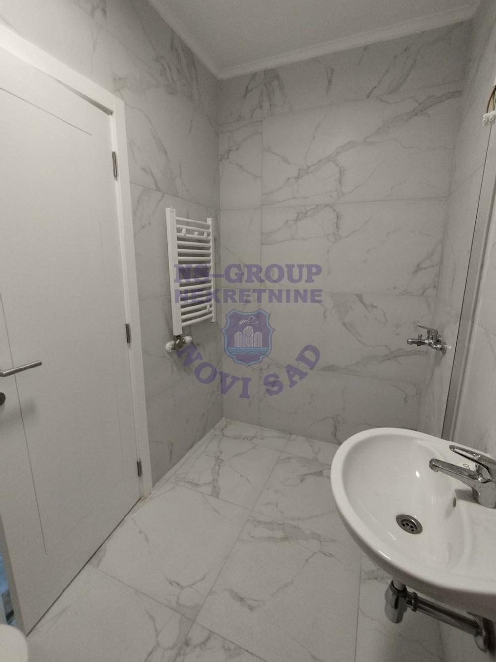 Slika 8 - Trosoban, nov, neuseljavan, Avijacija! š. 542595