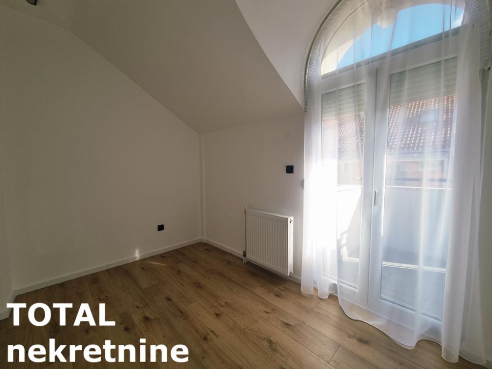 Slika 9 - Stan,NOVI SAD,CENTAR,kv: 58.00, € 195000, ID: 1102172