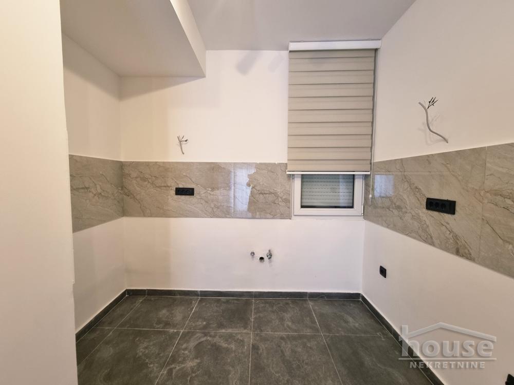 Slika 4 - Stan,NOVI SAD,CENTAR,kv: 58.00, € 195000, ID: 1065324