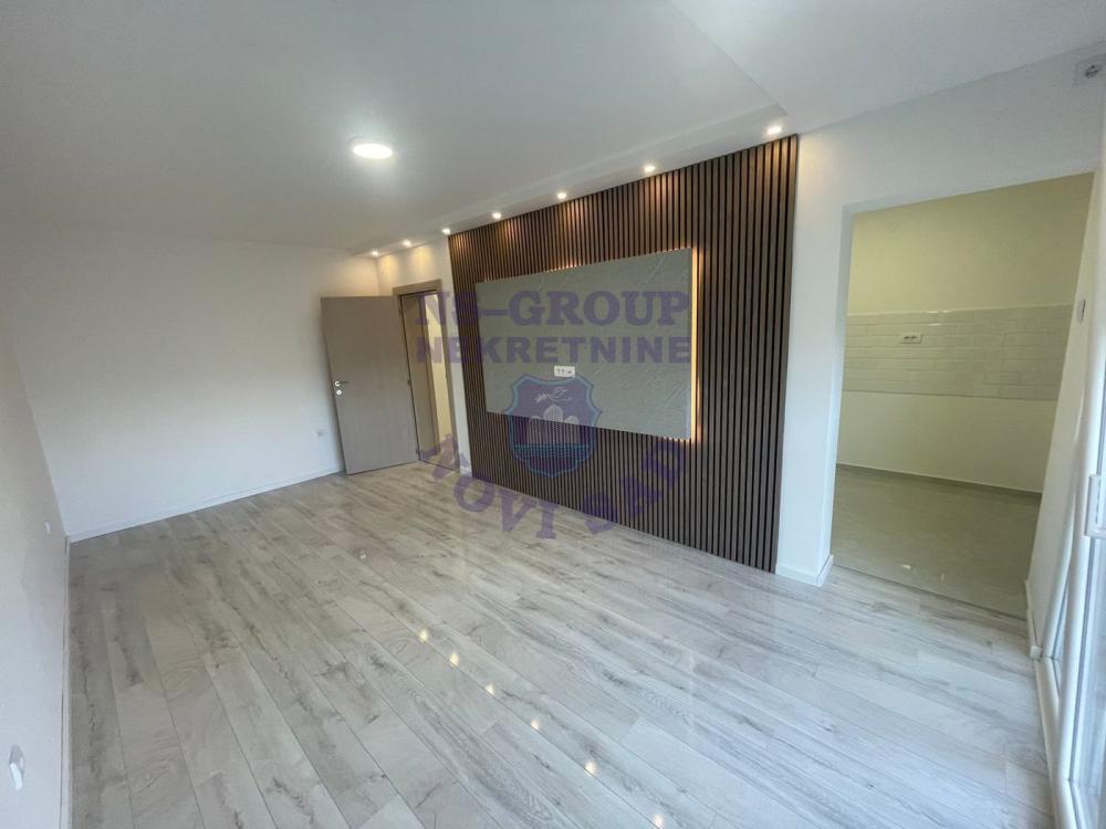 Slika 2 - Trosoban, 60m2, Železnički park Novi Sad