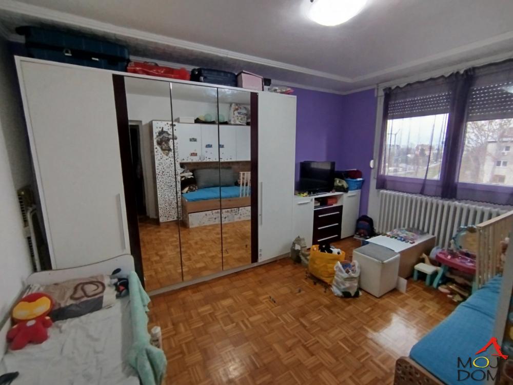 Slika 3 - Stan,NOVI SAD,DETELINARA,kv: 46, € 103000, ID: 1031725