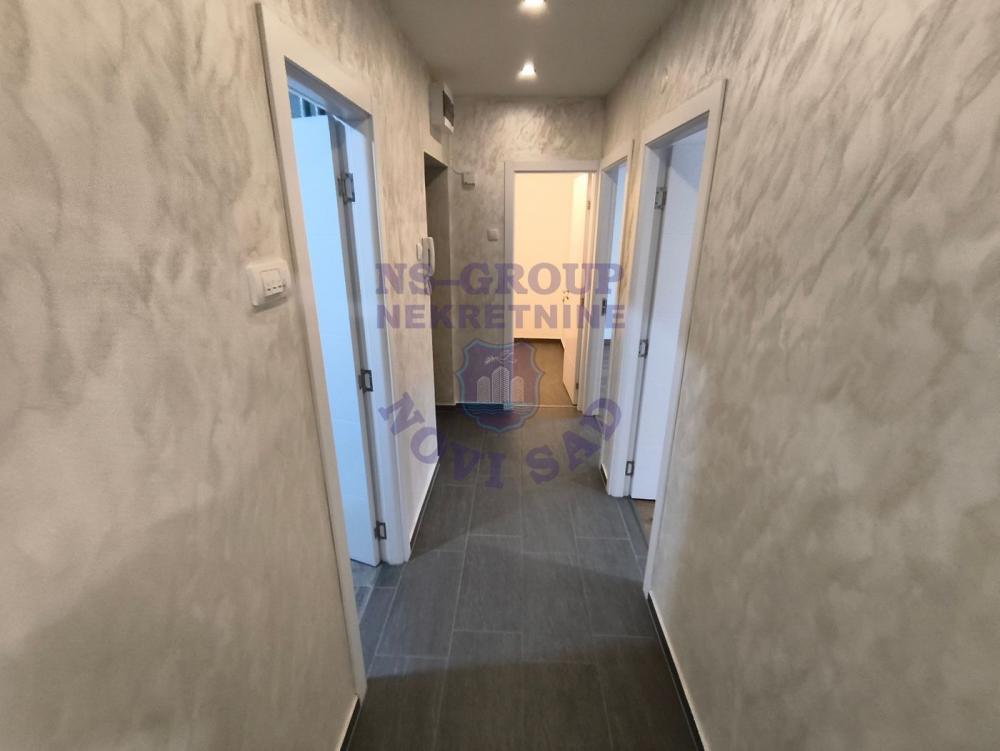 Slika 2 - KOMPLETNO RENOVIRAN - Trosoban - 55m2