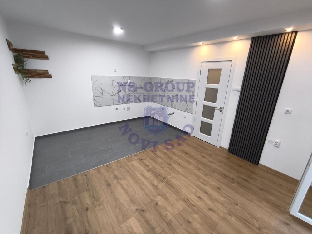 Glavna slika -KOMPLETNO RENOVIRAN - Trosoban - 55m2