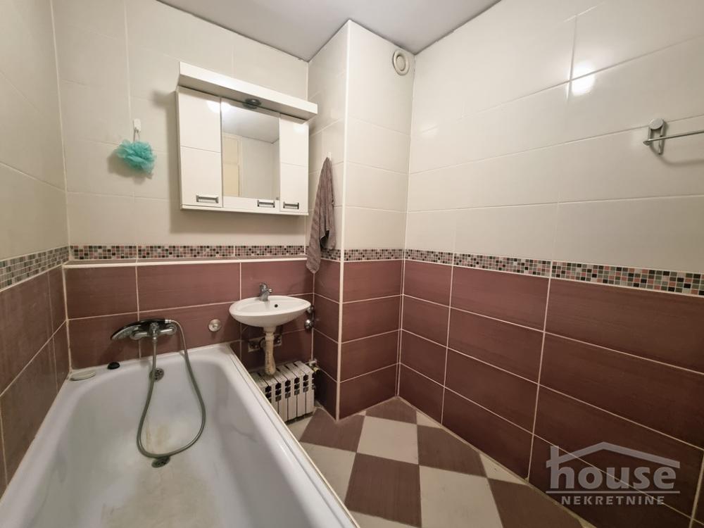 Slika 11 - Stan,NOVI SAD,AVIJACIJA,kv: 89.00, € 162000, ID: 1063478