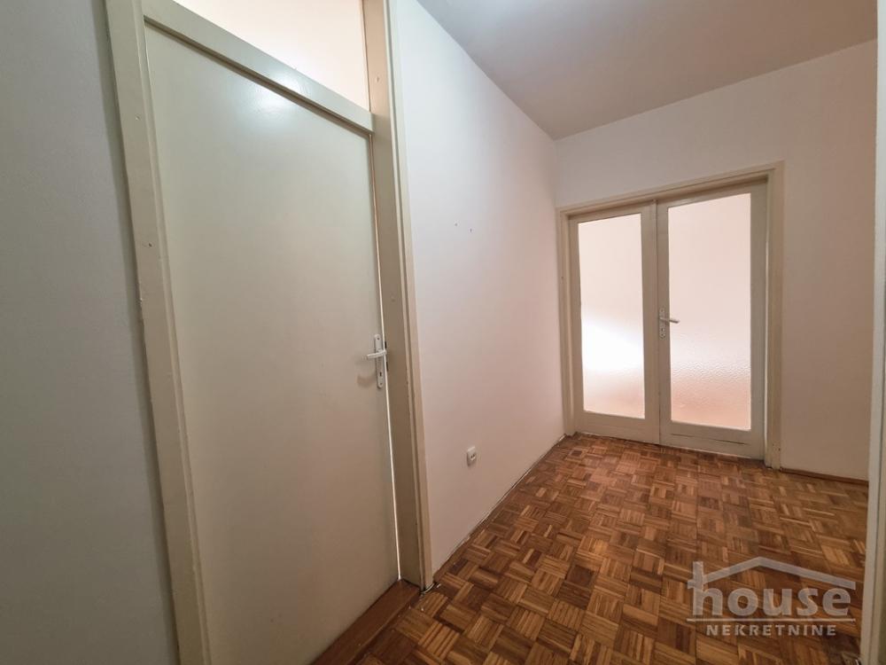 Slika 4 - Stan,NOVI SAD,AVIJACIJA,kv: 89.00, € 162000, ID: 1063478