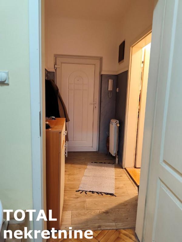 Slika 8 - Stan,NOVI SAD,CARA DUSANA,kv: 43.00, € 142000, ID: 1102173