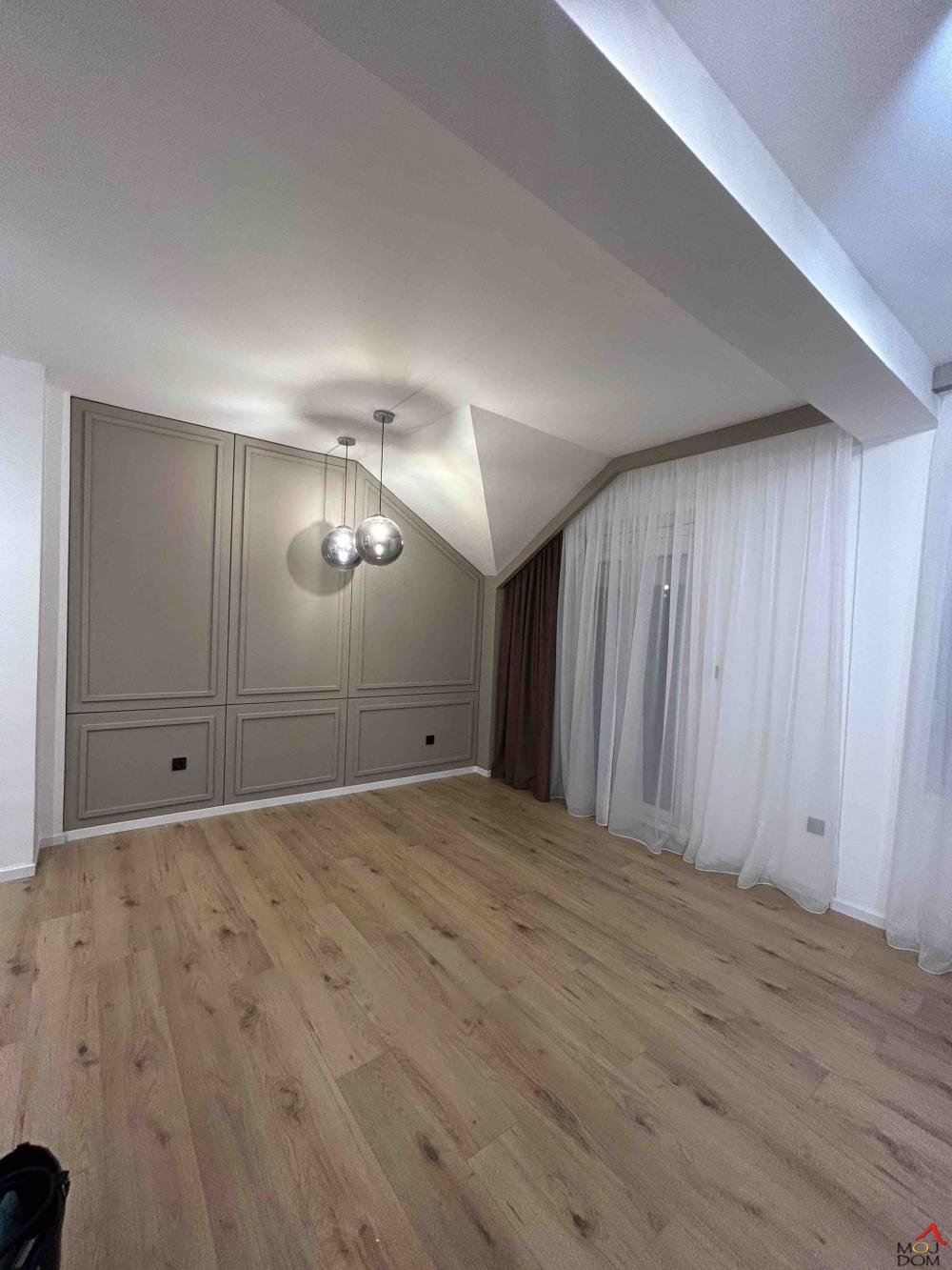 Slika 2 - Stan,NOVI SAD,CENTAR,kv: 58, € 200800, ID: 1031742