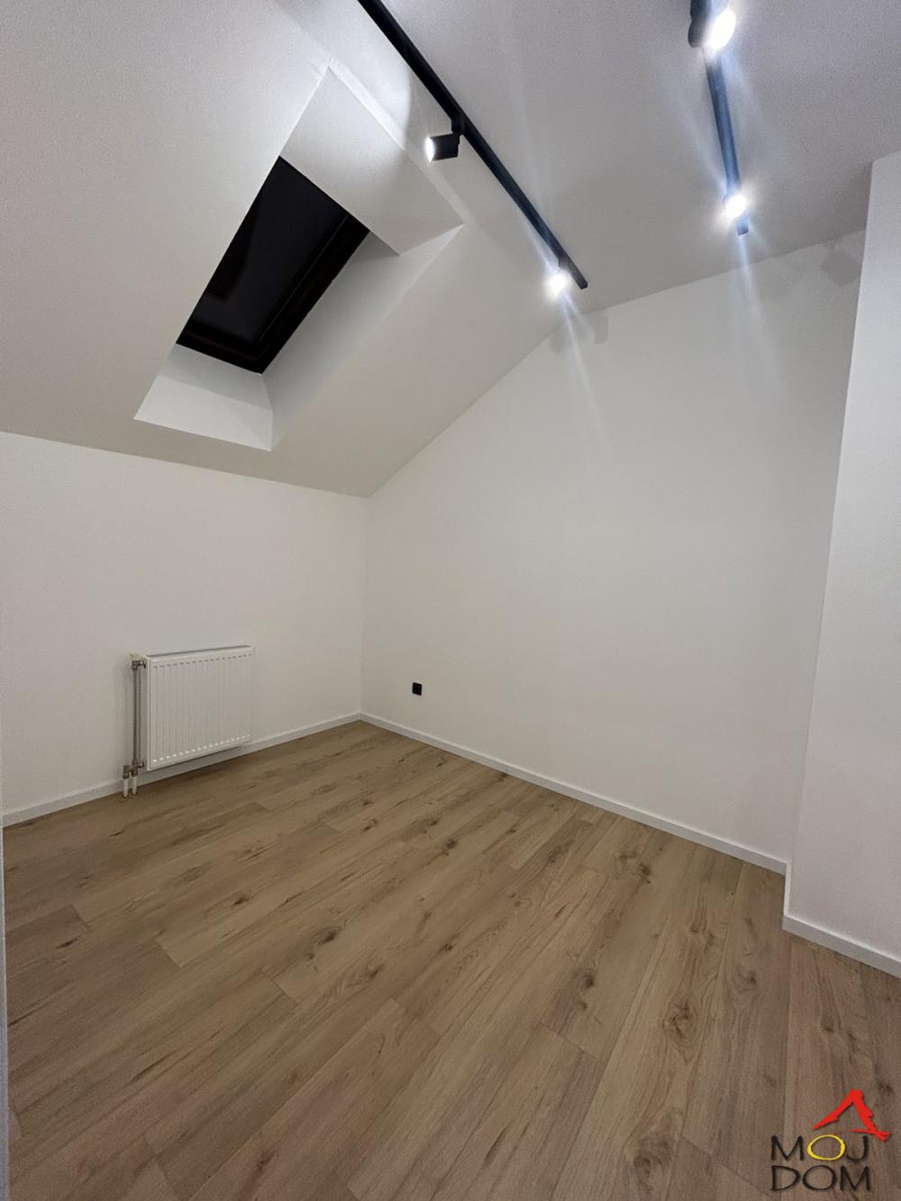 Slika 6 - Stan,NOVI SAD,CENTAR,kv: 58, € 200800, ID: 1031742