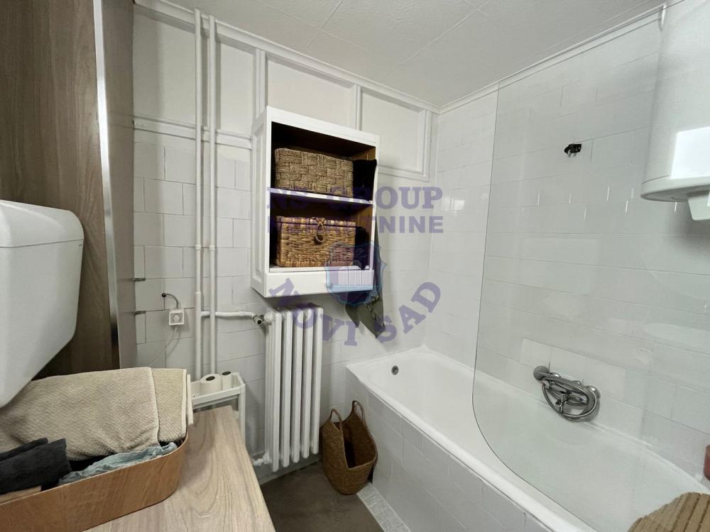 Slika 4 - Kompletno renoviran i namešten stan na Limanu 1!