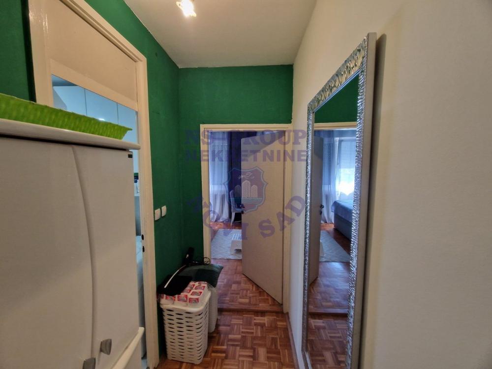 Slika 2 - Dvoiposoban stan okružen zelenilom