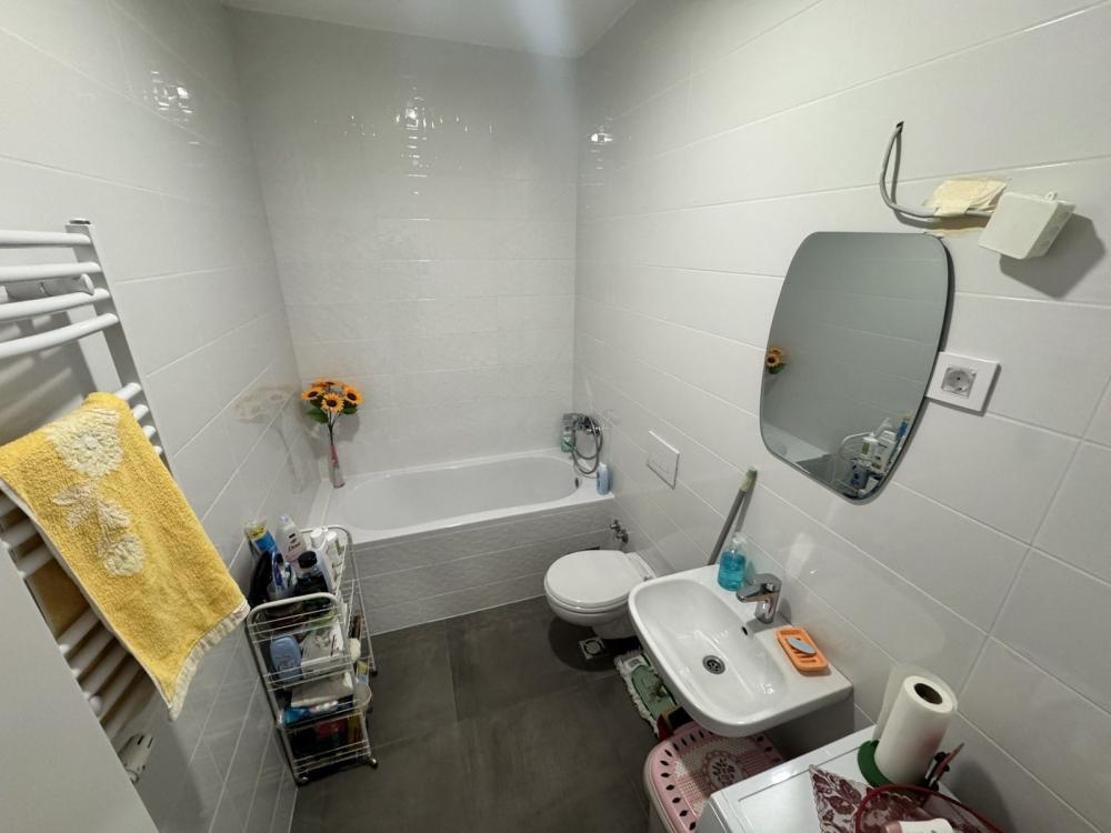 Slika 6 - Dvosoban, 42m2, Novo naselje Novi Sad, sa terasom, ima lift