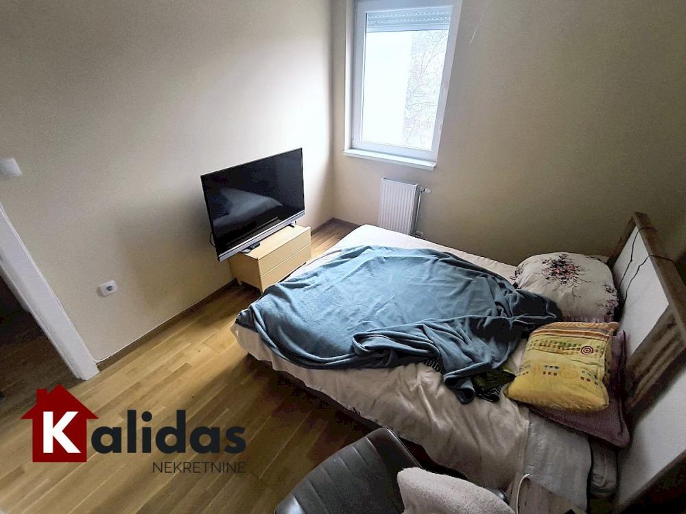 Slika 4 - Stan,NOVI SAD,CENTAR,kv: 58, € 167630, ID: 1008529