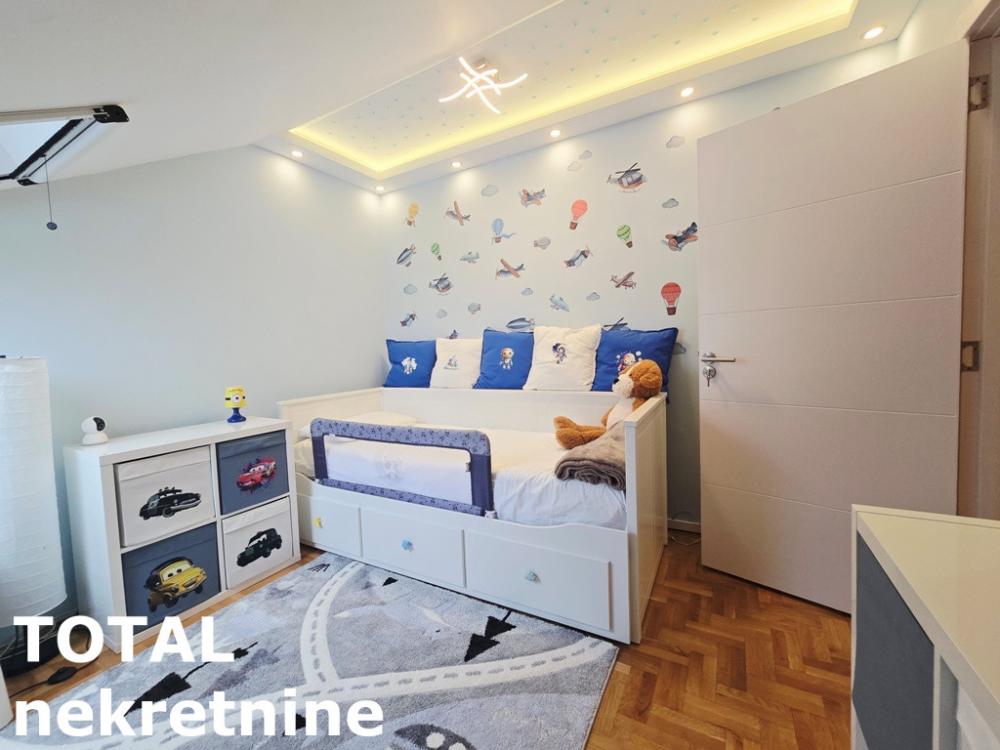 Slika 10 - Stan,NOVI SAD,CARA DUSANA,kv: 91.00, € 200000, ID: 1102181