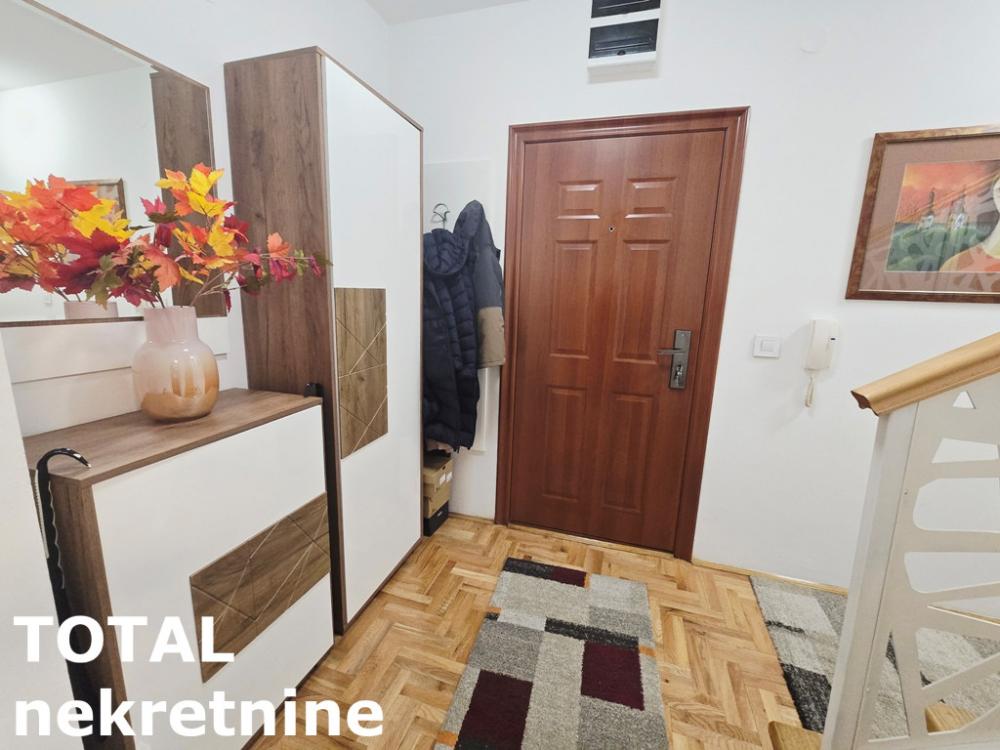 Slika 6 - Stan,NOVI SAD,CARA DUSANA,kv: 91.00, € 200000, ID: 1102181