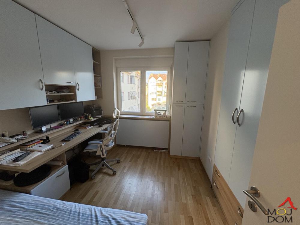 Slika 5 - Stan,NOVI SAD,CENTAR,kv: 108, € 378200, ID: 1030956