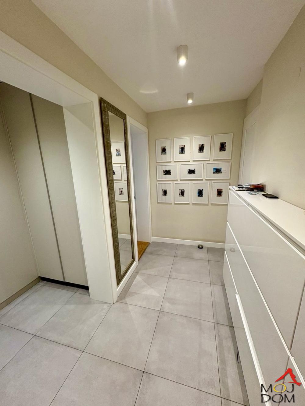 Slika 1 - Stan,NOVI SAD,CENTAR,kv: 108, € 378200, ID: 1030956