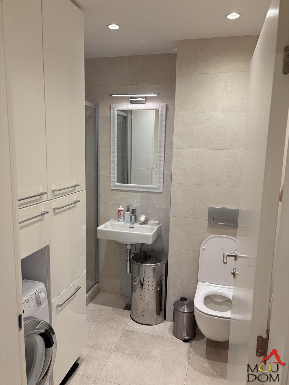 Slika 8 - Stan,NOVI SAD,CENTAR,kv: 108, € 378200, ID: 1030956