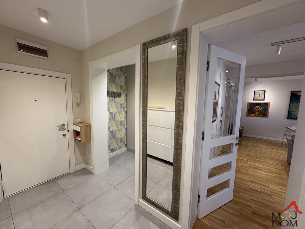 Slika 2 - Stan,NOVI SAD,CENTAR,kv: 108, € 378200, ID: 1030956