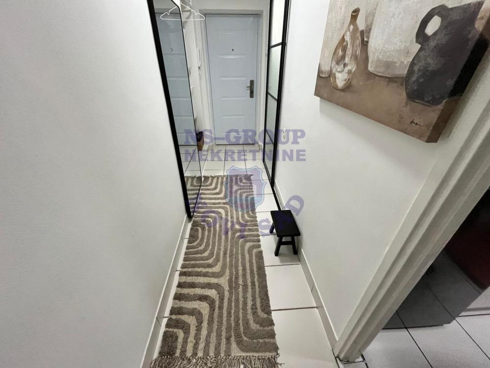 Slika 5 - Dvosoban, 47m2, Liman 1 Novi Sad, sa terasom, ima lift