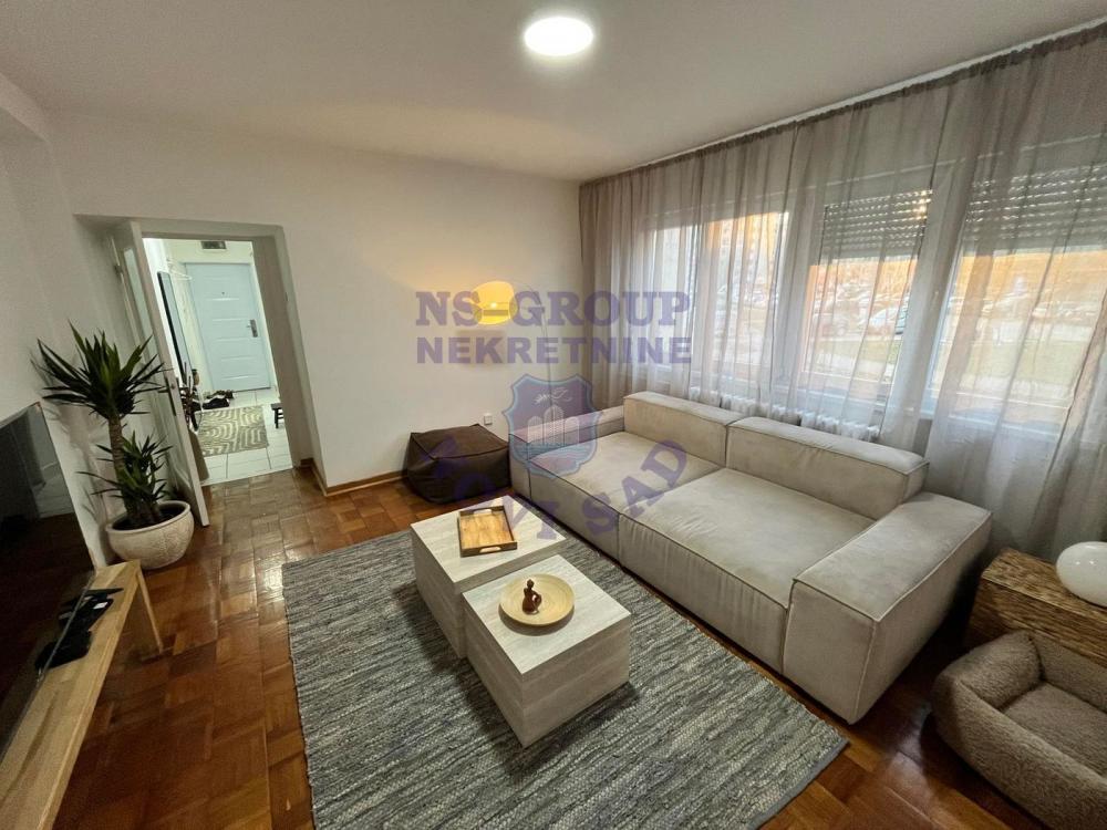 Slika 2 - Dvosoban, 47m2, Liman 1 Novi Sad, sa terasom, ima lift