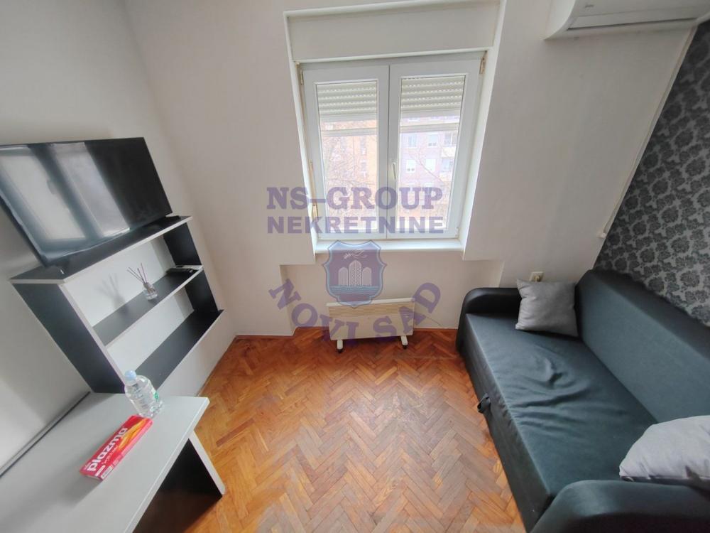 Slika 2 - Prodaja stana, 14m2, ima lift