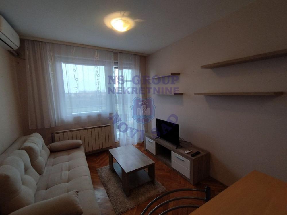 Glavna slika -Jednosoban, 26m2, Nova Detelinara Novi Sad, sa terasom, ima lift