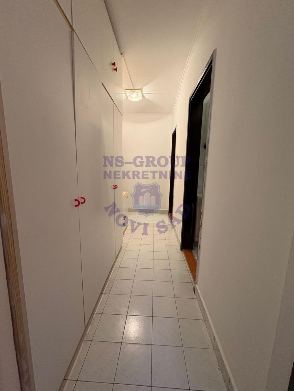 Slika 9 - Odlicna renovirana garsonjera na potezu Socijalno