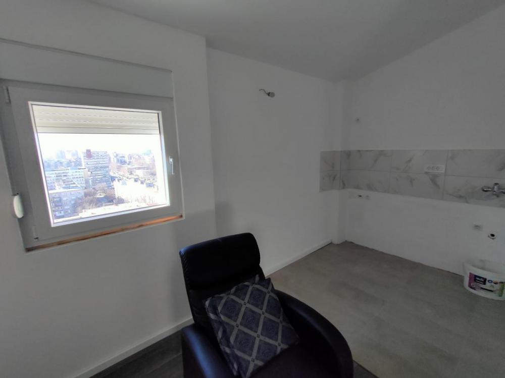 Slika 5 - Jednosoban stan 31m Liman II PRODAJE SE