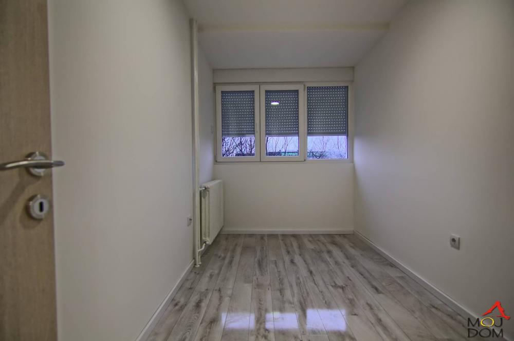Slika 5 - Stan,NOVI SAD,DETELINARA,kv: 60, € 150400, ID: 1031750