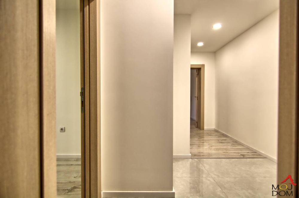 Slika 7 - Stan,NOVI SAD,DETELINARA,kv: 60, € 150400, ID: 1031750