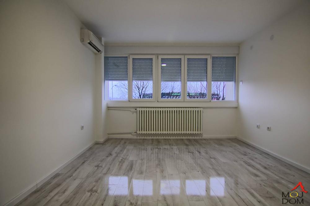 Slika 6 - Stan,NOVI SAD,DETELINARA,kv: 60, € 150400, ID: 1031750