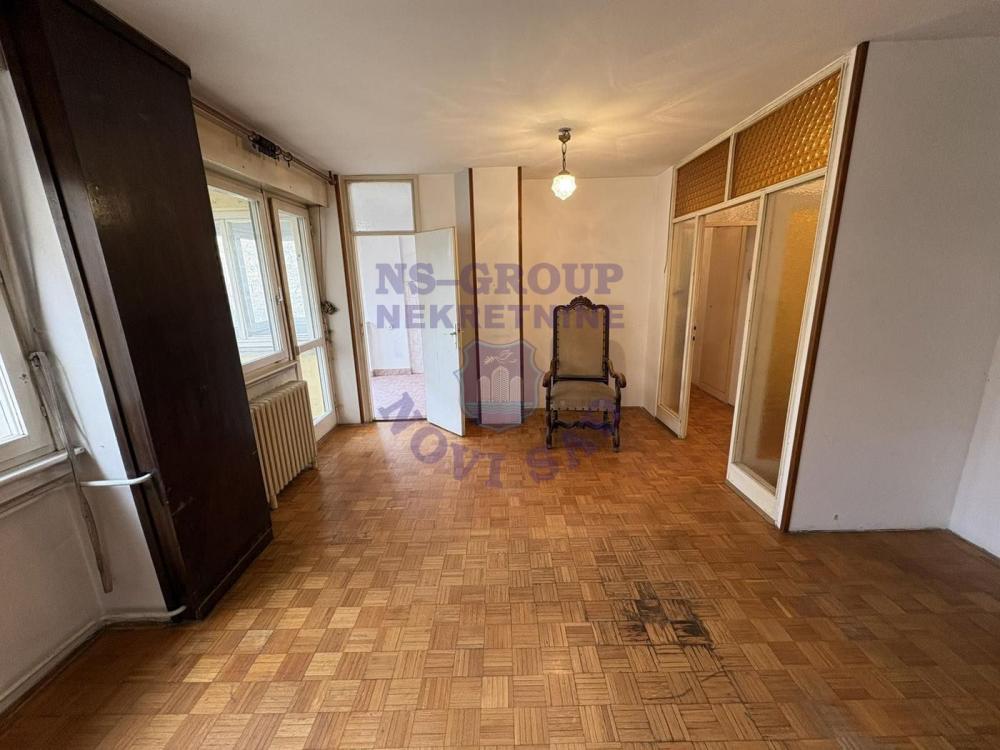 Slika 10 - Odlican trosoban na Socijalnom!