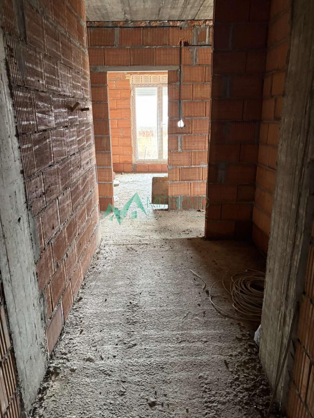 Slika 6 - PETROVARADIN-TOP LOKACIJA-NOVOGRADNJA-LUKSUZAN ČETVOROSOBAN STAN 