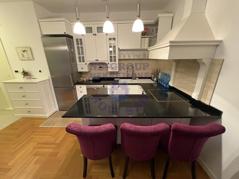 Slika 6 - Odlican dvosoban stan u centru!