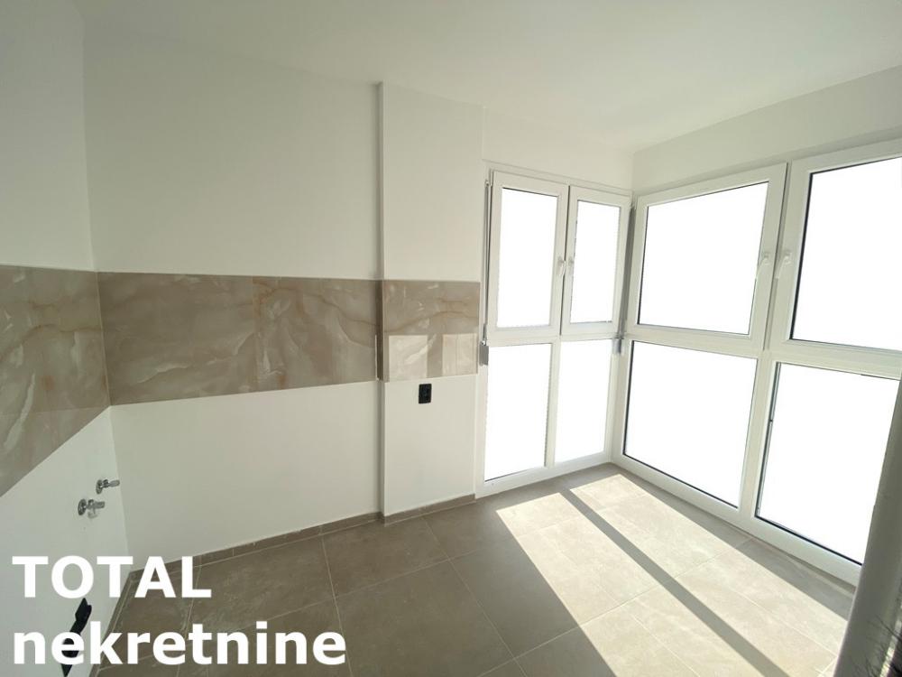 Slika 11 - Stan,NOVI SAD,CENTAR,kv: 73.00, € 210000, ID: 1102188