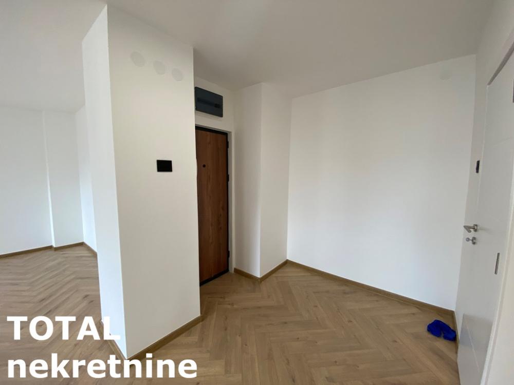 Slika 10 - Stan,NOVI SAD,CENTAR,kv: 73.00, € 210000, ID: 1102188