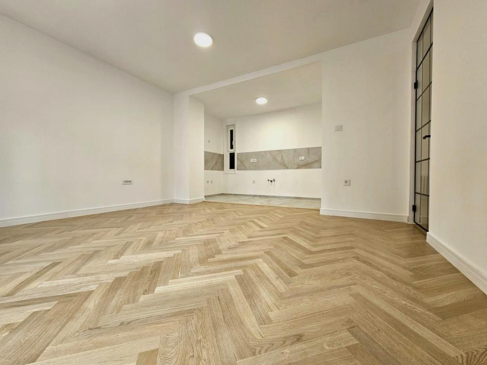 Slika 1 - Stan,NOVI SAD,CENTAR,kv: 112, € 403700, ID: 1019293